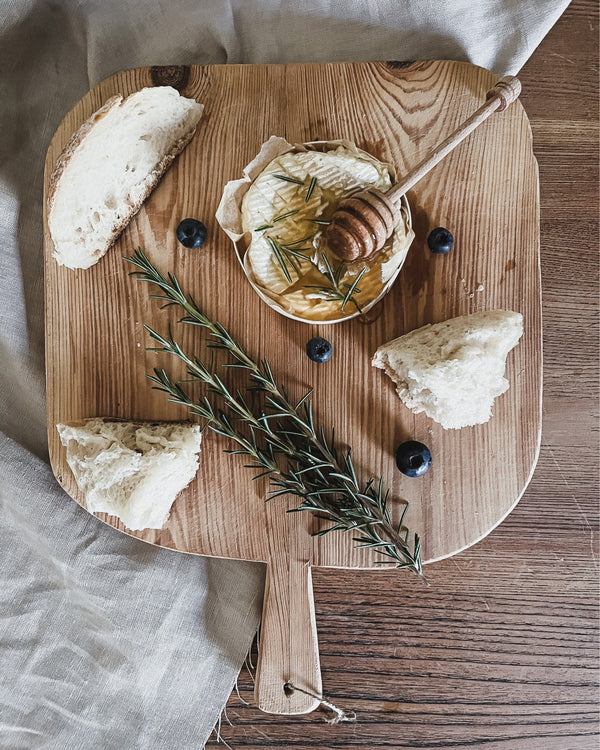ORGANIC WOOD CHEESE BOARD