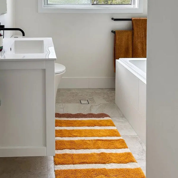 SUNSHINE SCALLOPED BATH MAT - MUSTARD