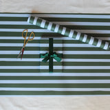 PREMIUM GREEN PAINTED STRIPE WRAPPING PAPER